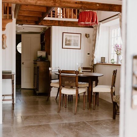 Villa The Boathouse At Old Court à Strangford Extérieur photo