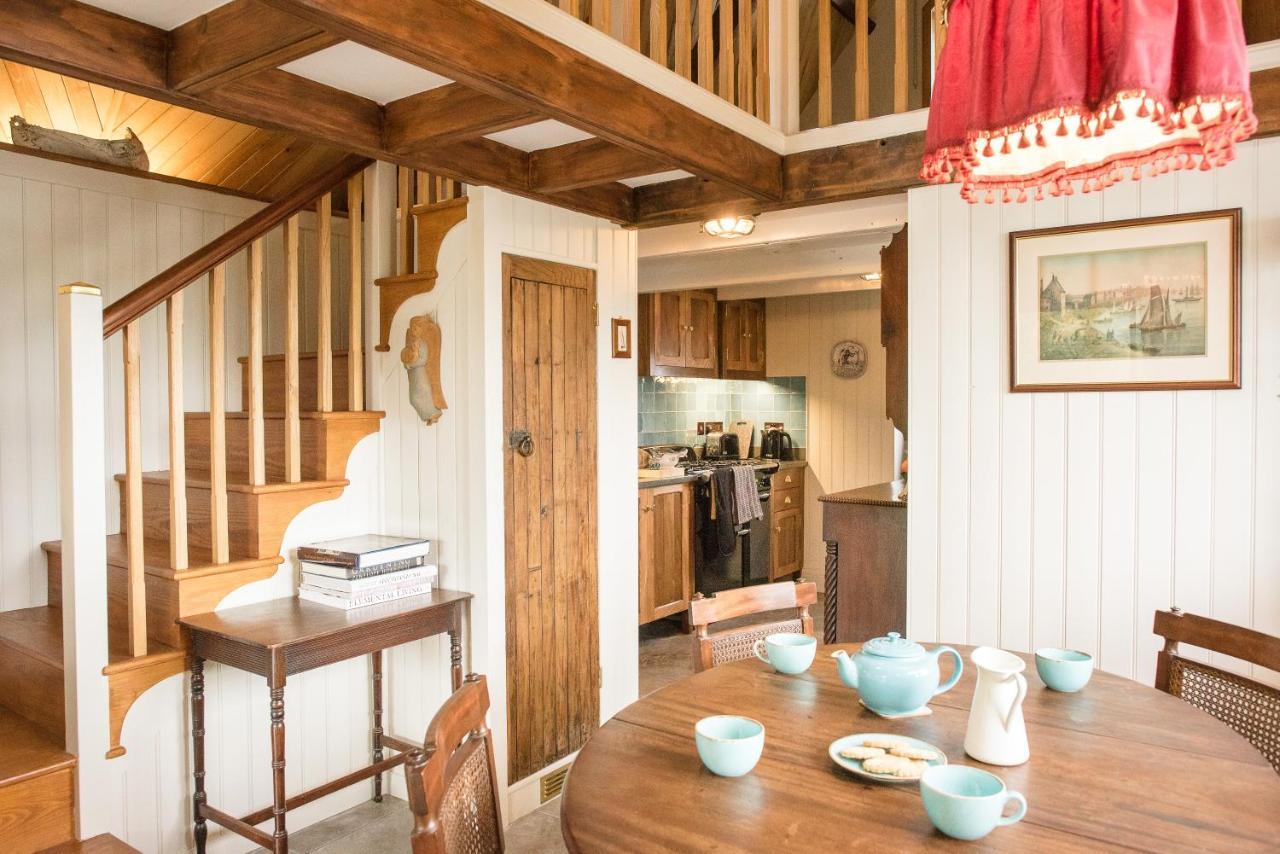 Villa The Boathouse At Old Court à Strangford Extérieur photo